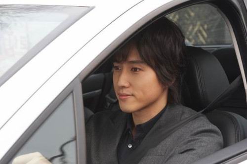  p data-id="gnx6o7f6zr">杨镇宇,男,1988年的