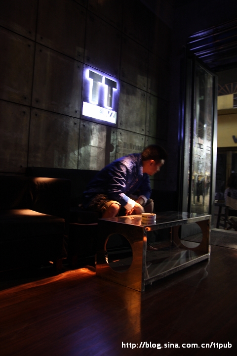 tt酒吧
