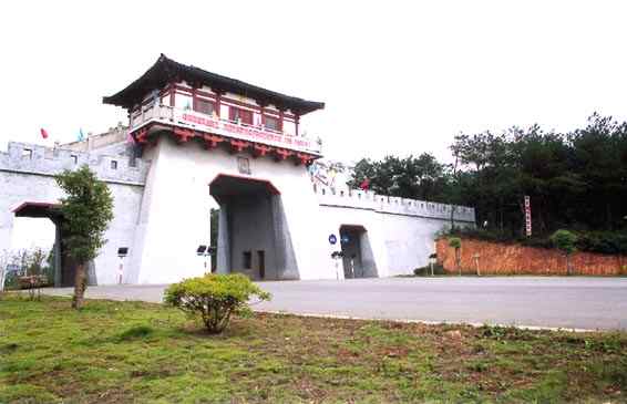  p data-id="gnyy0ujfar">下菰城遗址,位于浙江省湖州市城区 a target