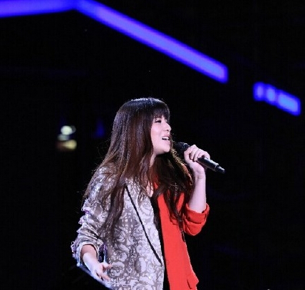  p>李邹珺(贝贝),1987年7月31日出生于湖北省武汉市,中国内地女歌手.