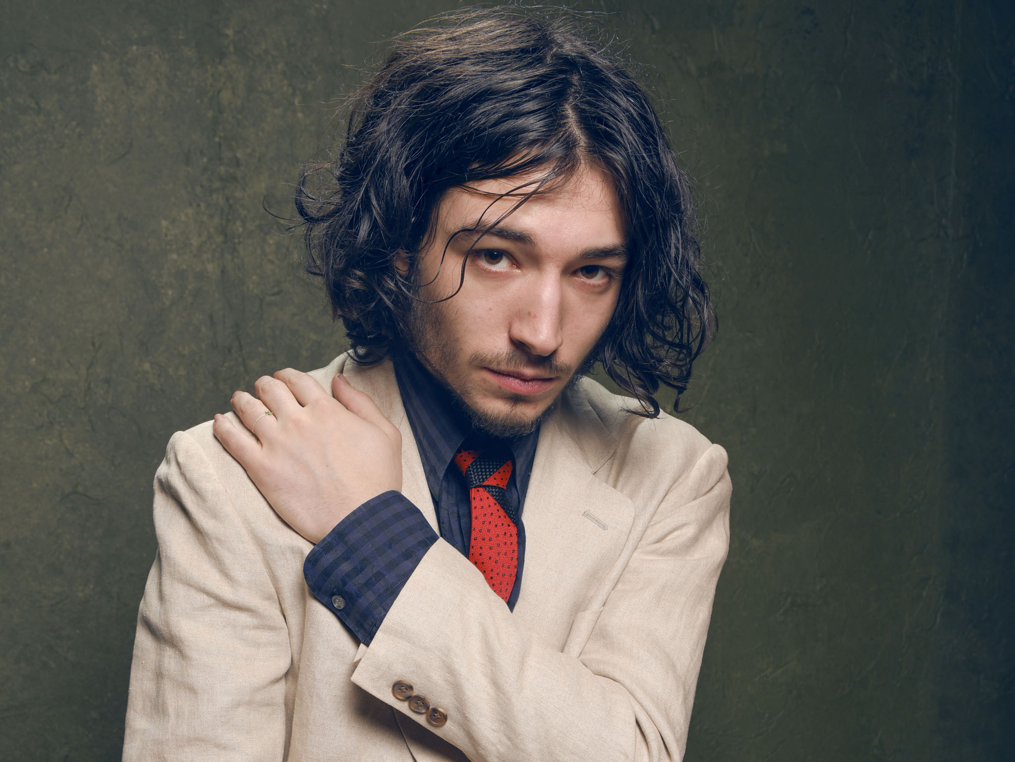  p>埃兹拉·米勒(ezra miller),1992年9月30日出生于美国 a target="