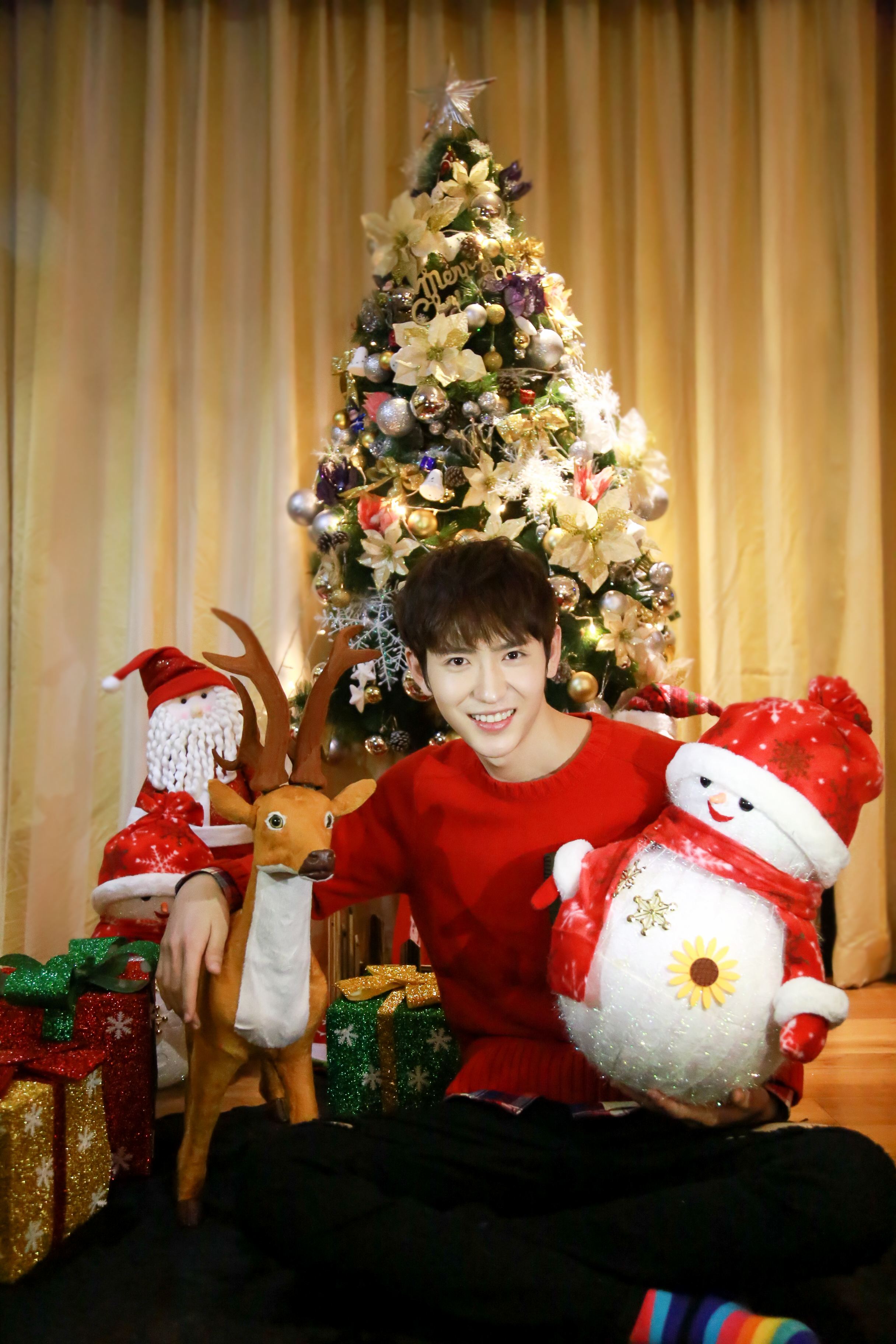 李东阳(young),1999年1月23日出生于山东省威海市,中国内地影视男演员