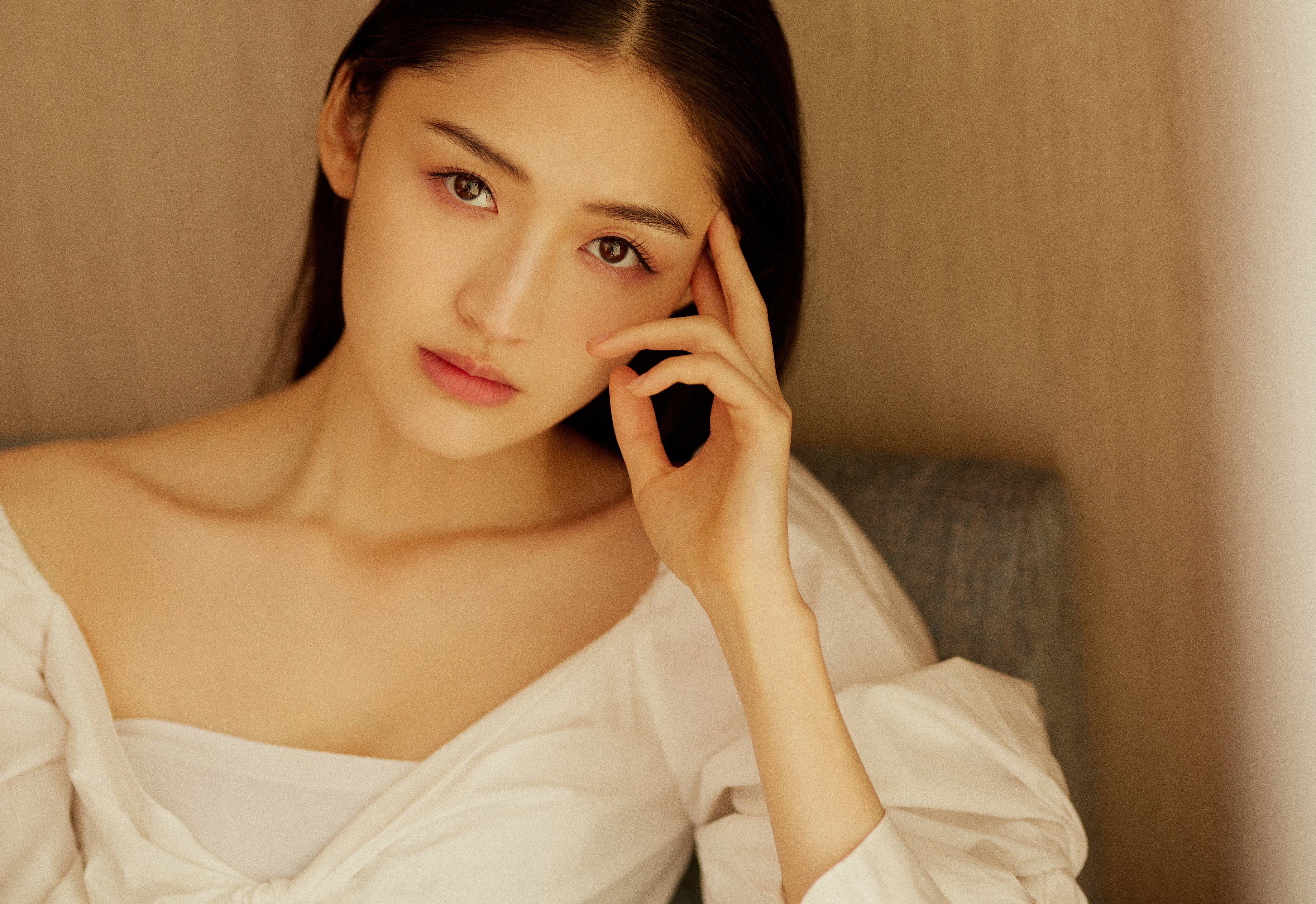 1996年2月9日出生于中国四川省成都市,中国内地影视女演员