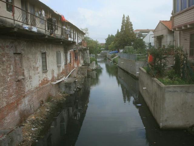  p data-id="go0ei2m9pt">下沙镇,上海市 a target="_blank" href="