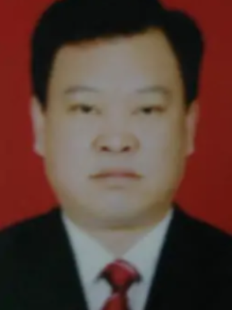  p>赖伟,男,1964年2月出生,江西赣县人, 1980年9月参加工作,1982年3月