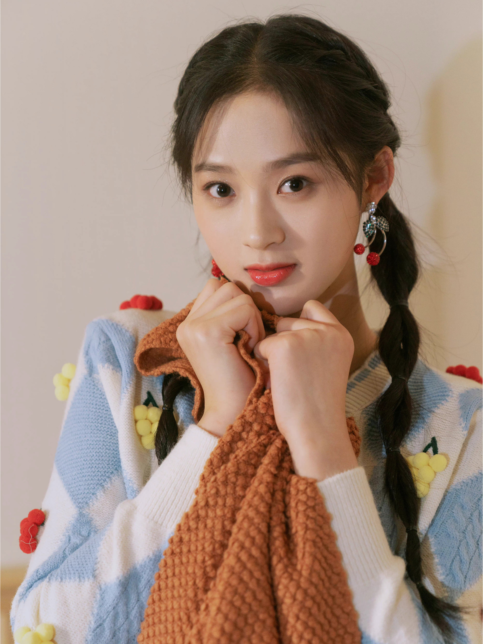  p>骆诗琪,出生于2002年9月6日,中国内地影视女演员,毕业于 a target=