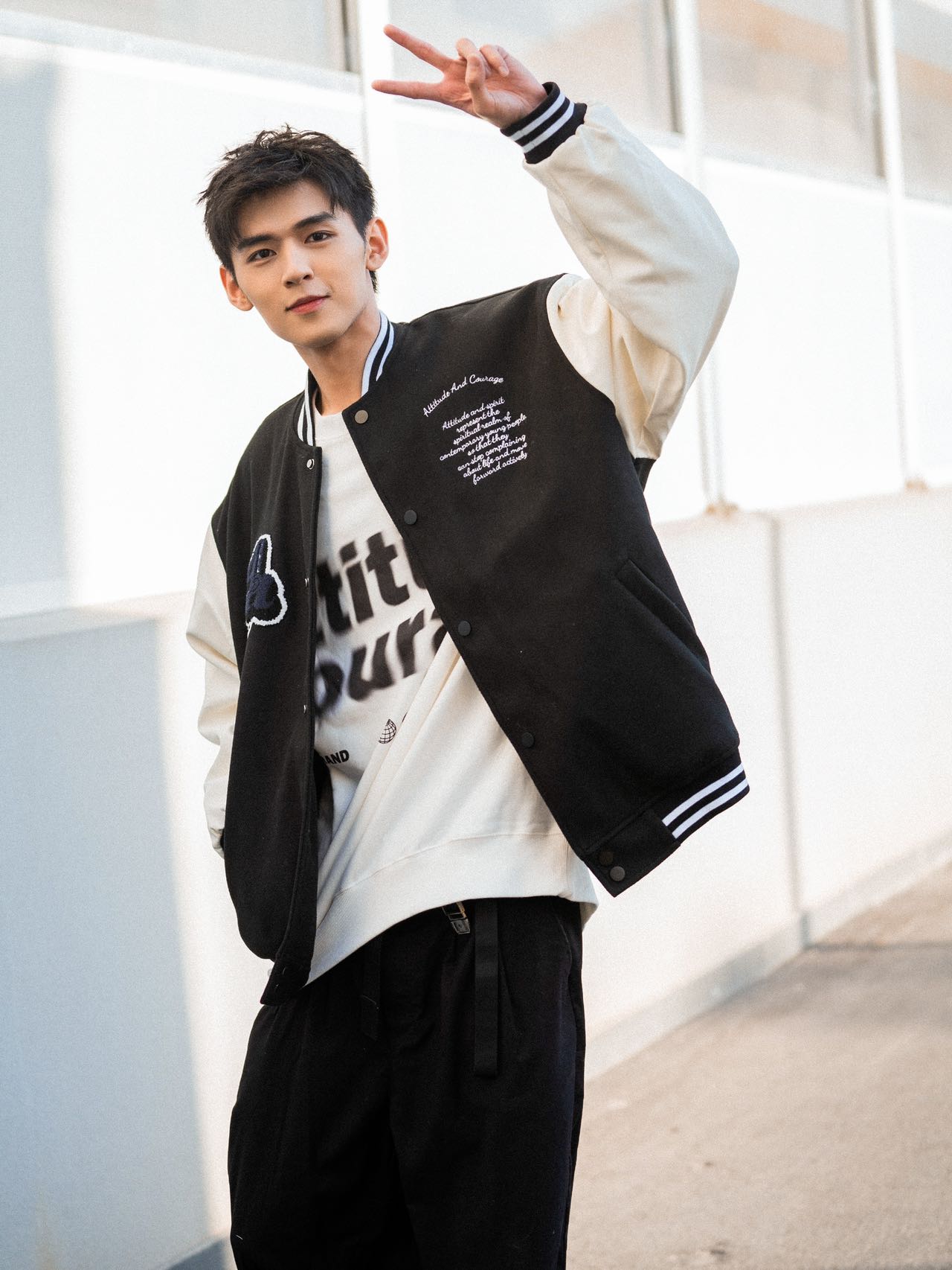  p data-id="t5xnfz4ocl4n">徐家珞,自媒体创