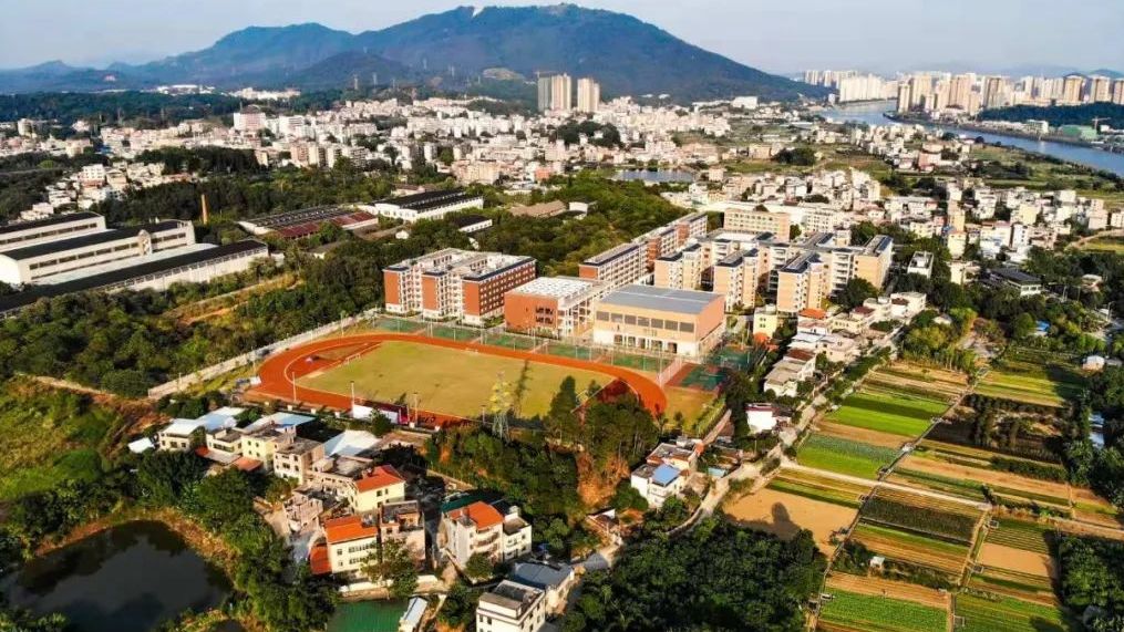 韶关市张九龄纪念中学