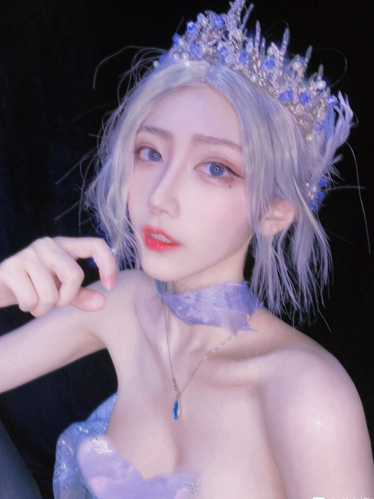  p data-id="go6tpbfv6g">啾小妍,人气coser,毕业于武汉音乐学院,拥有