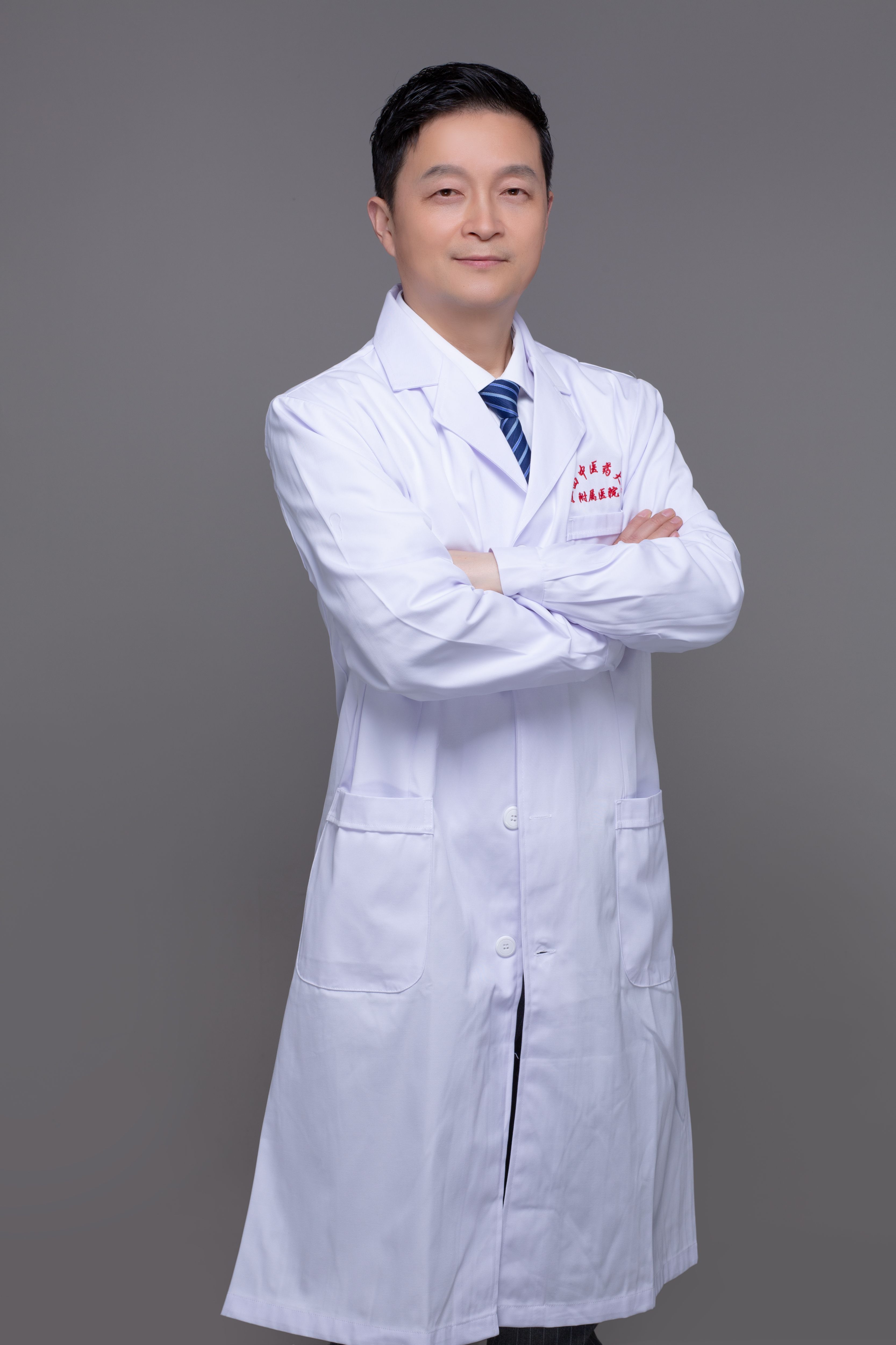  /b>擅长中西医结合治疗儿童骨与关节损伤,发育性髋关节脱位,股骨头