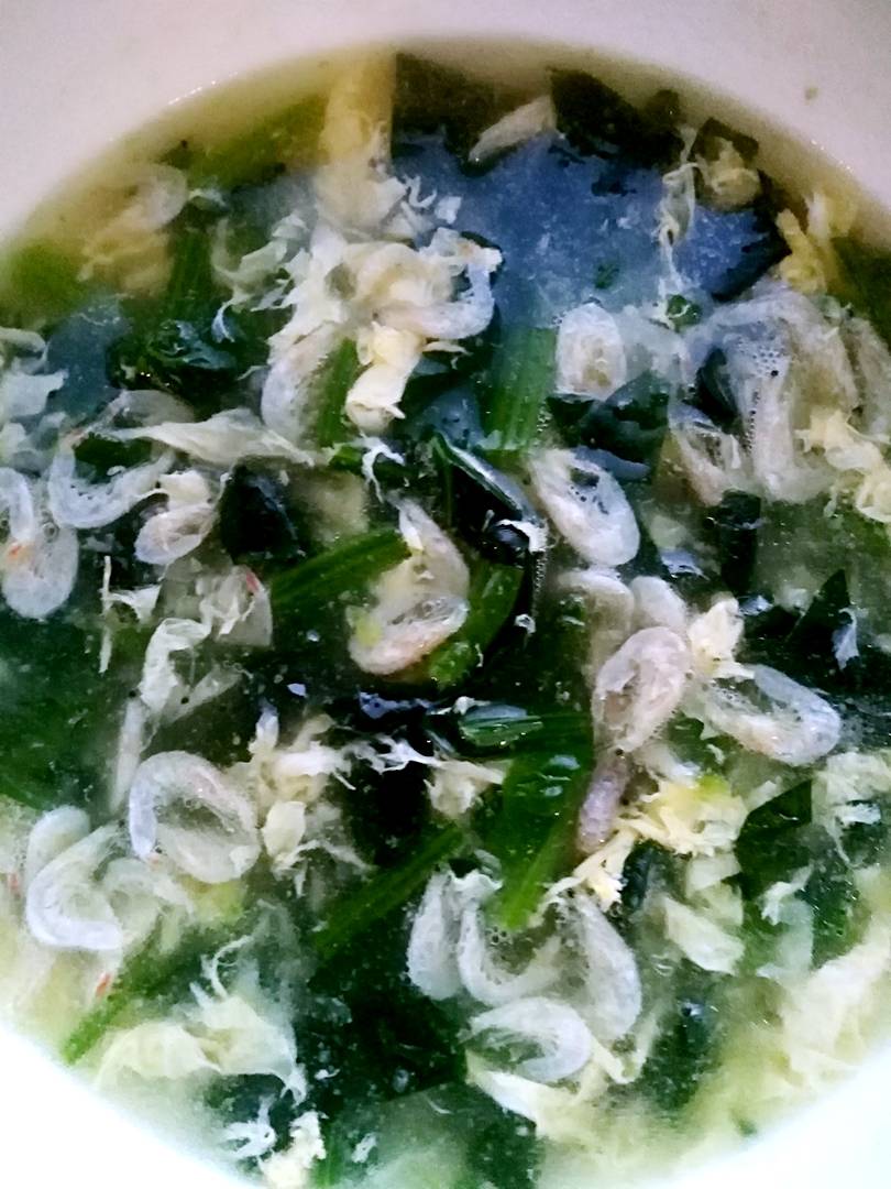 菠菜虾皮汤
