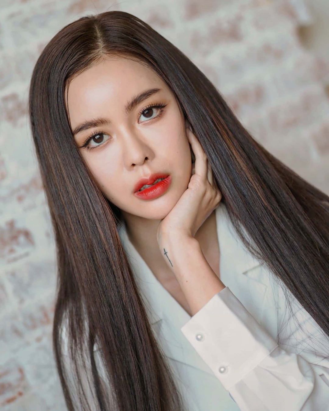 ice),1990年2月14日出生于 a target="_blank" href="/item/泰国