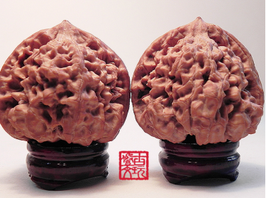 文玩核桃中的“王者”到底是谁？_百科TA说