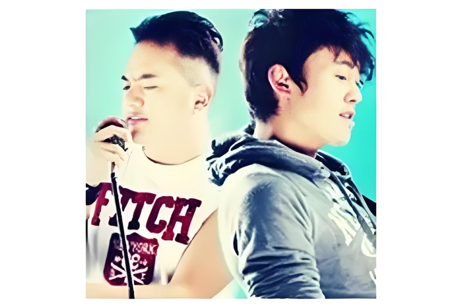  p data-id="gn08gqnubm">《我的妞》是藏族组合雪鹰组合演唱的一首