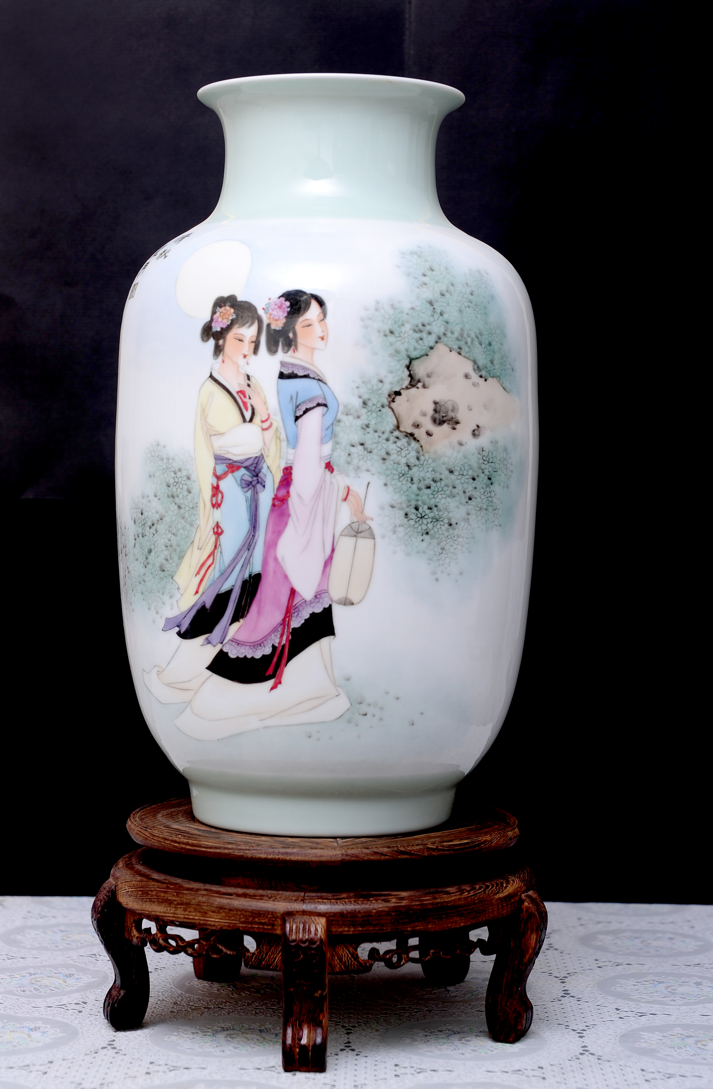 李玲