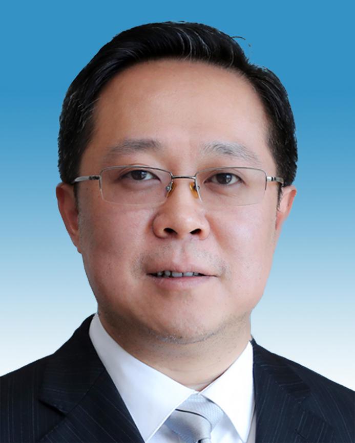 现任重庆市沙坪坝区委副书记,区委党校校长.