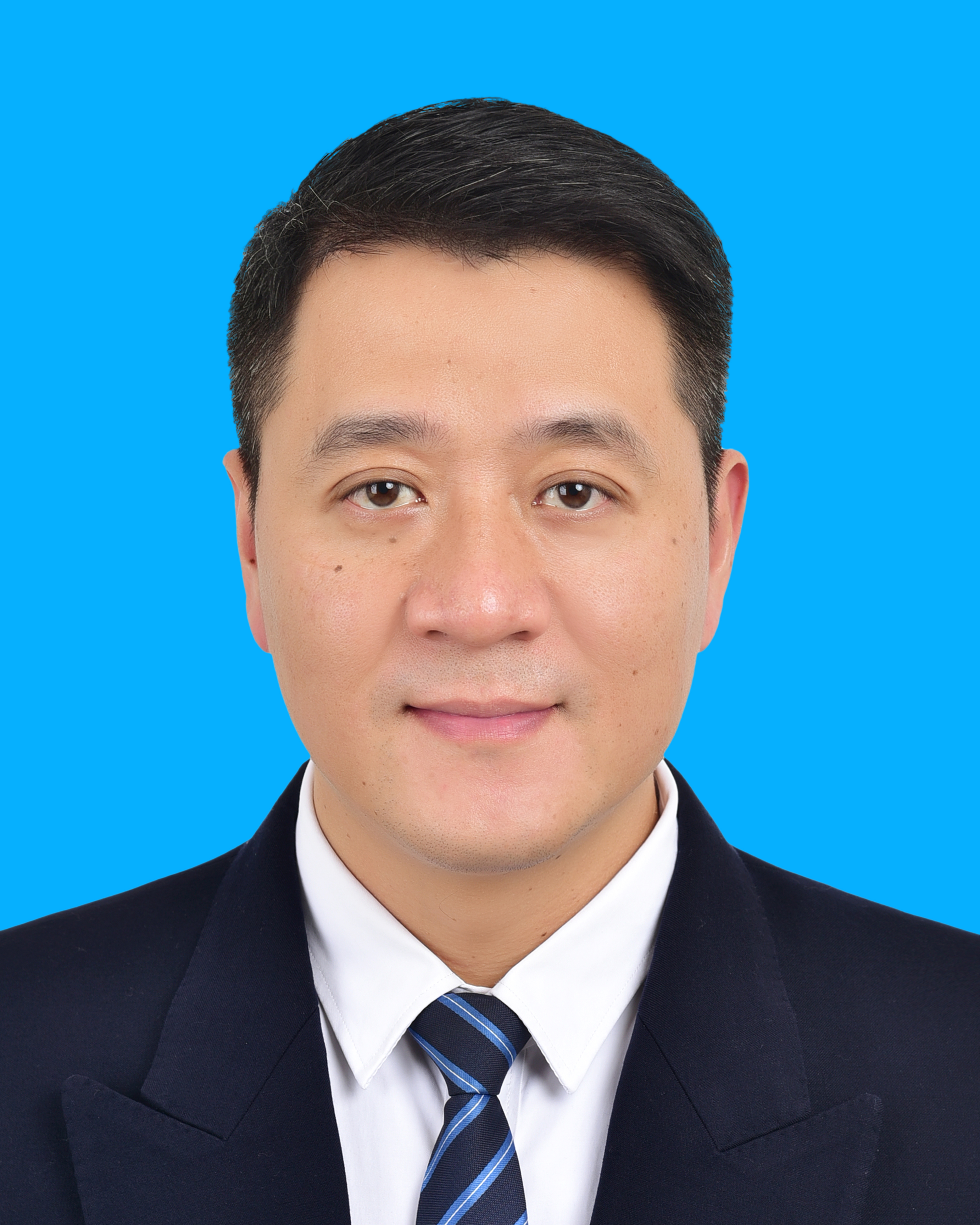 黄健