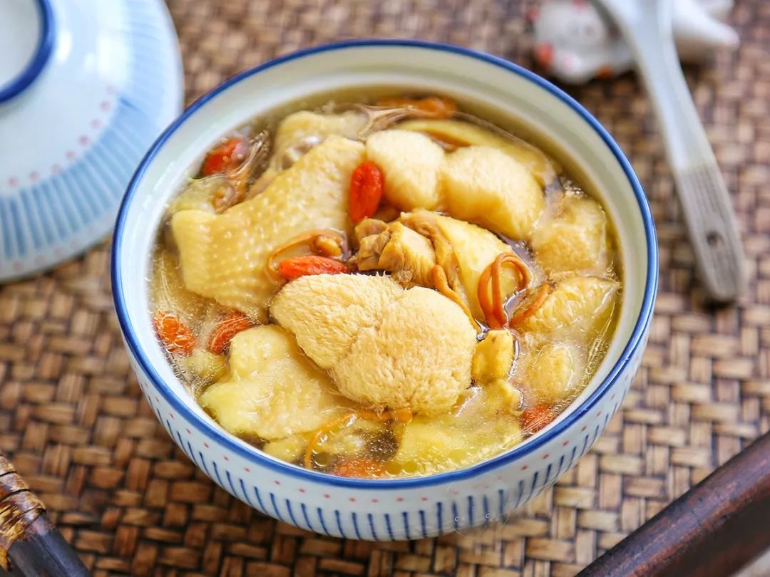 猴头菇炖鸡汤