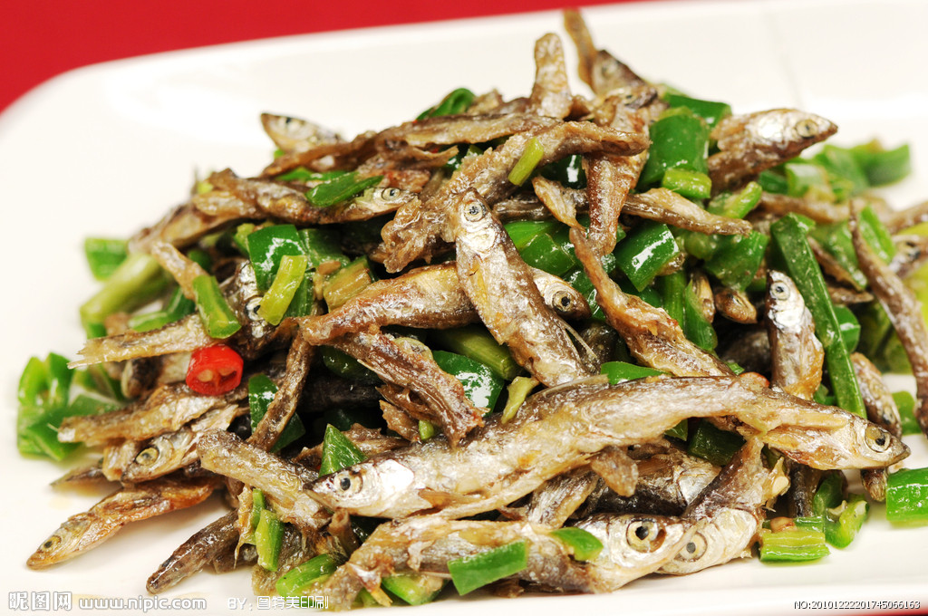 青辣椒炒火焙鱼