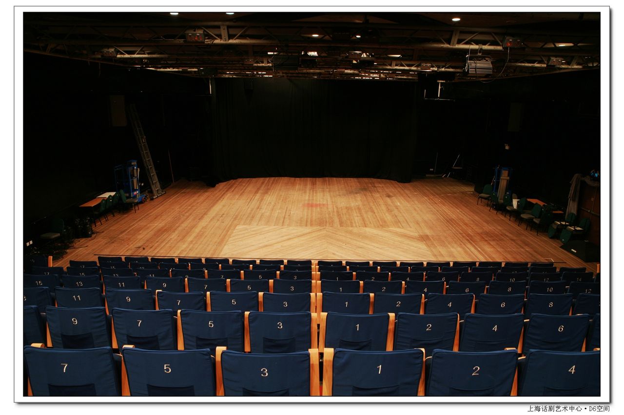  p>上海话剧艺术中心建于1995年1月23日,是由原 a target="_blank"