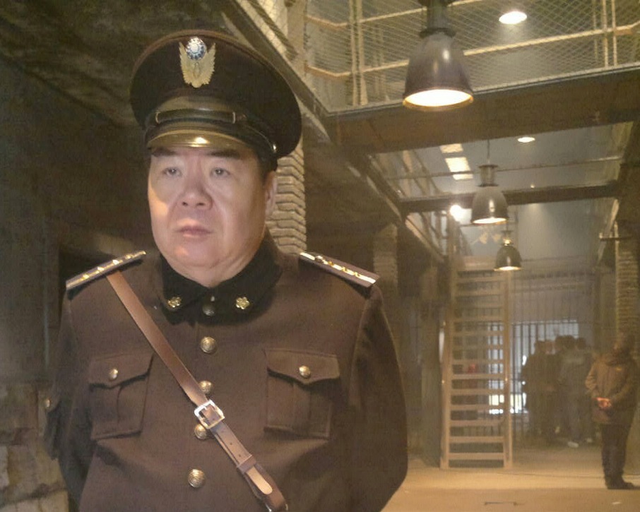  p>郑则仕(kent cheng),1951年5月22日出生于广东省汕头市潮阳区,中国