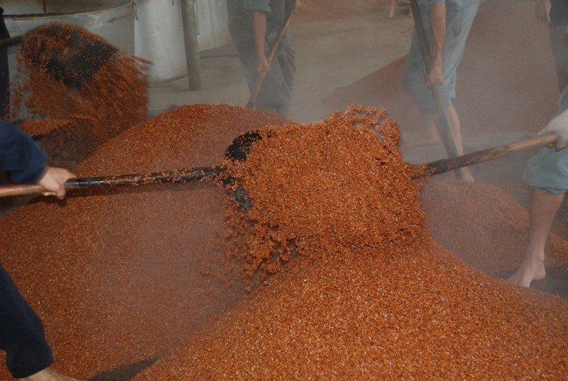  p>固态发酵,是 a target="_blank" href="/item/微生物/147527" data