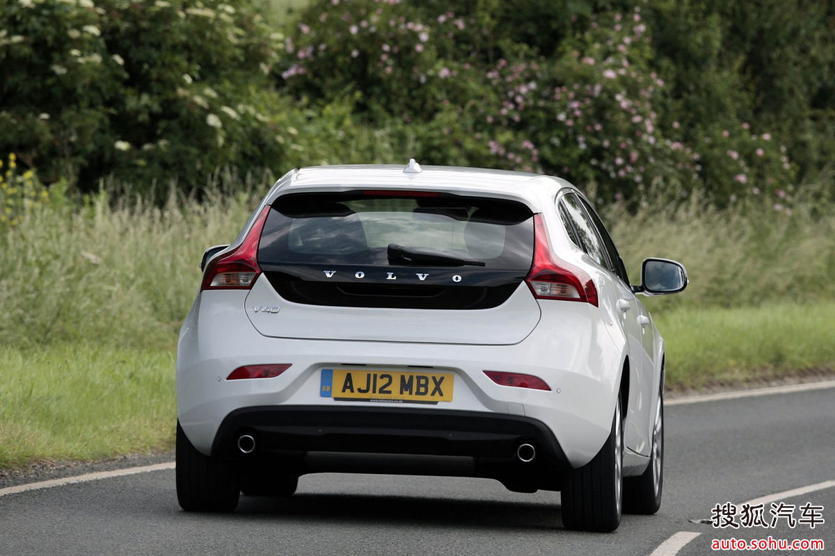  p>沃尔沃v40是 a target="_blank" href="/item/沃尔沃/156892" data