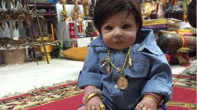  p>鬼娃娃是泰国出现了一种恐怖的流行趋势,开始关心起鬼娃娃,据说能