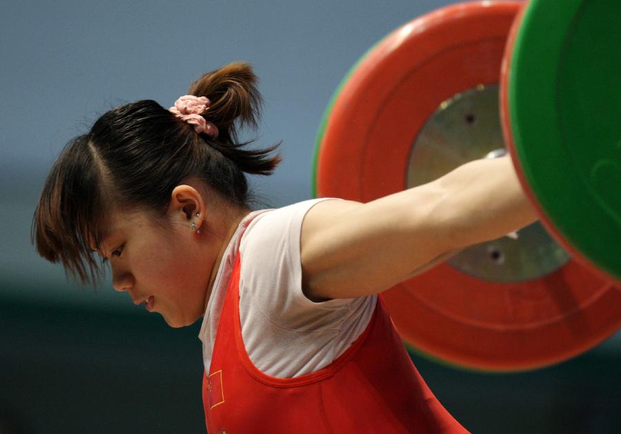 data-lemmaid="9990062">中国女子举重队 /a>运动员, a target="