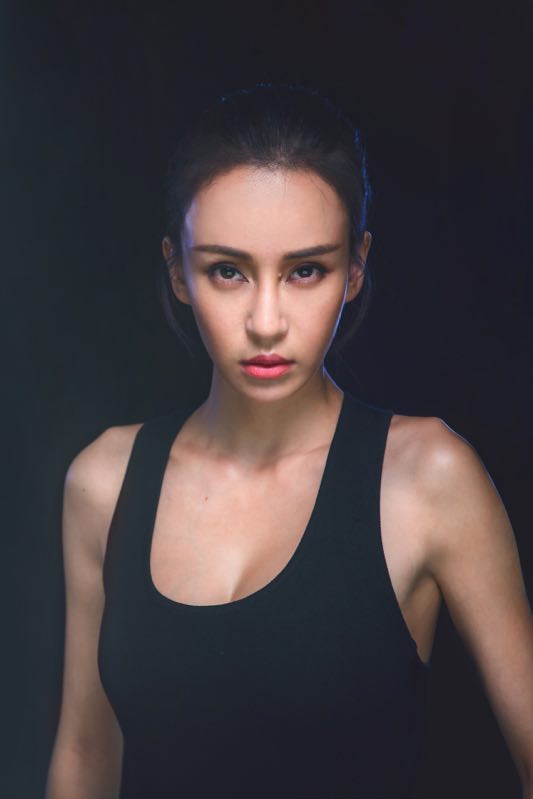  p>母其弥雅 i>(miya) /i>,1987年5月24日出生于云南省楚雄彝族自治州