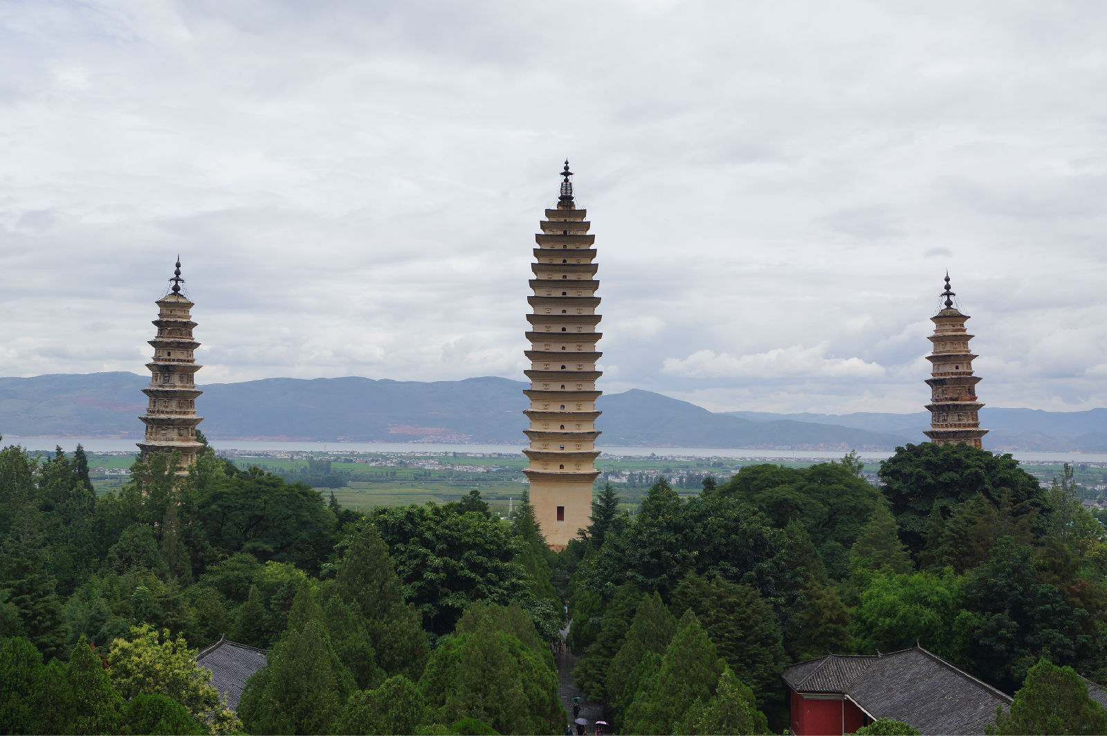 云南大理崇圣寺三塔