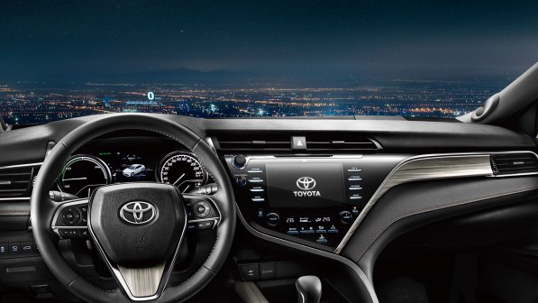 第八代凯美瑞内饰