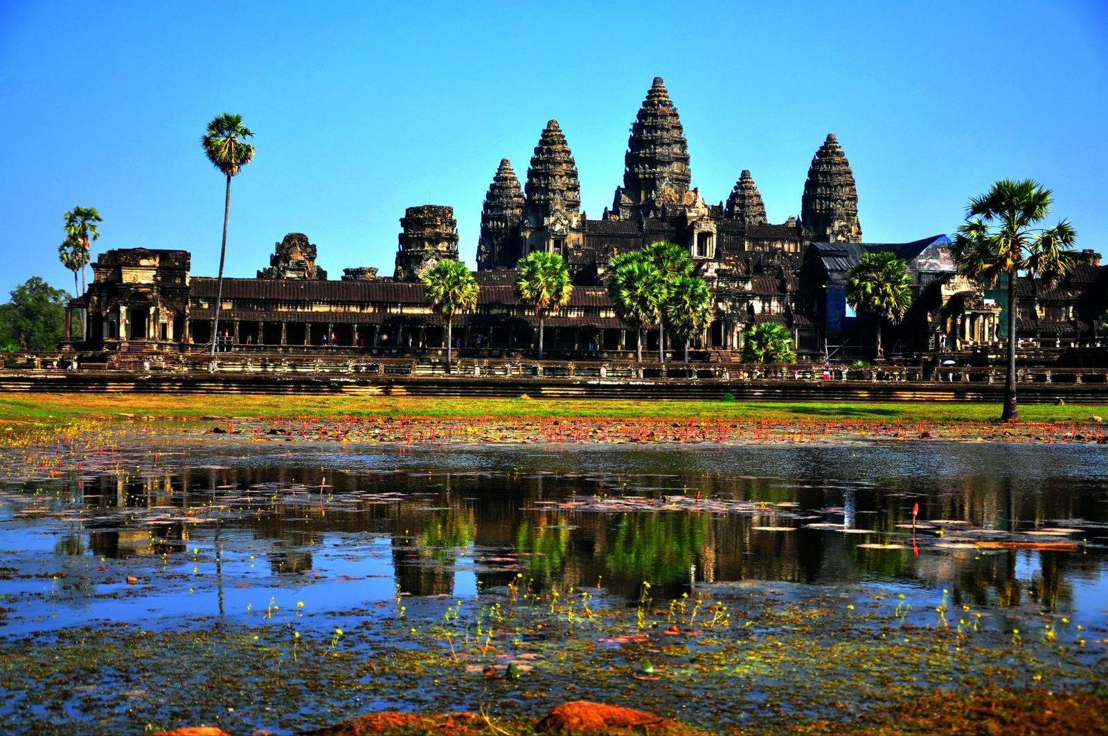  p>吴哥窟( i>angkor wat /i>),又称吴哥寺,位于 a target="_blank"