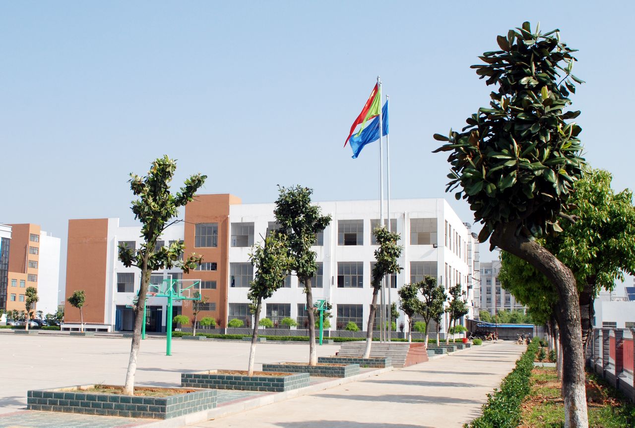 黄梅县晋梅中学