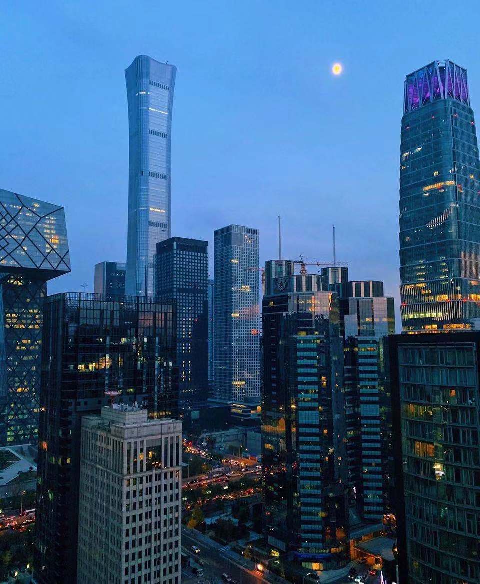  p>全球城市(global city),又称世界级城市,指在社会,经济,文化或政治