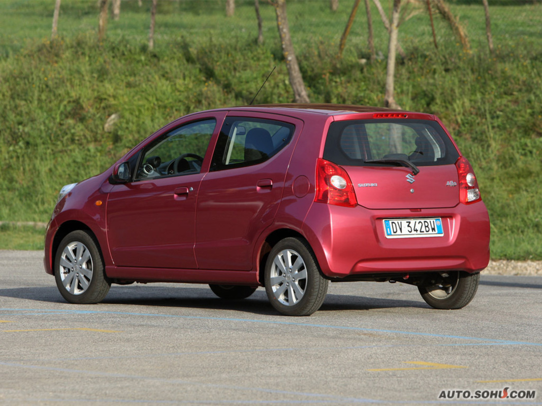  p>铃木奥拓是一款由中日合资的重庆 a href="#">长安铃木汽车有限