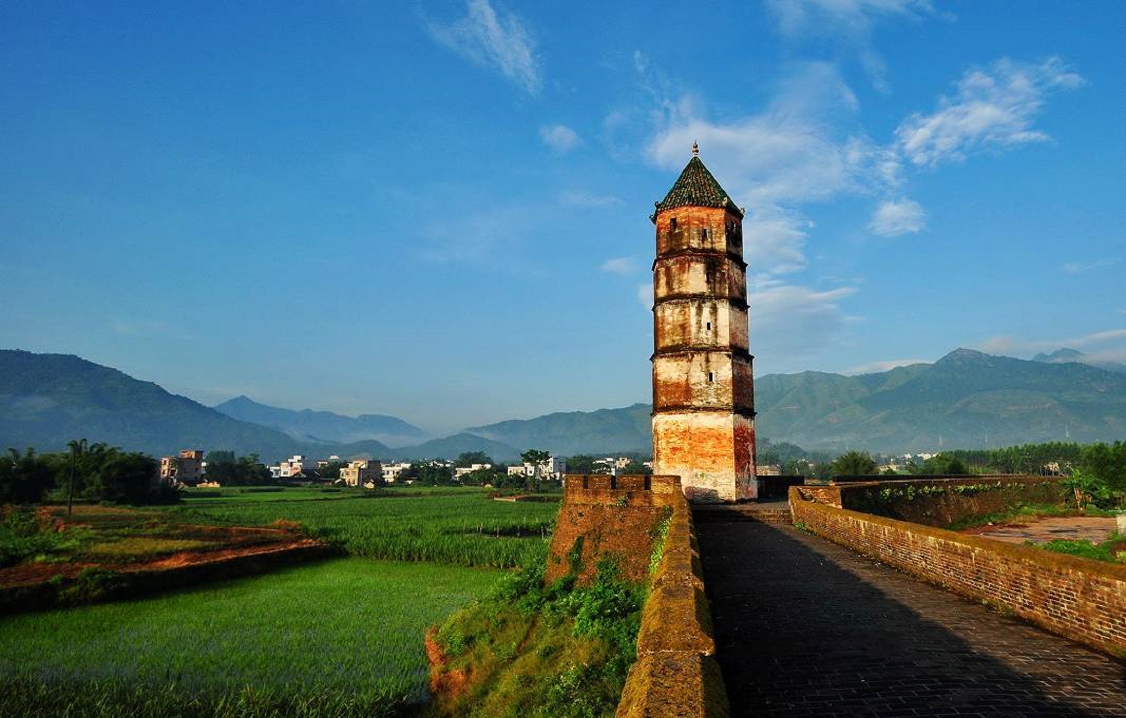  p data-id="gnwtn99bd6">富川秀水状元"状元村",位于广西富川县朝东