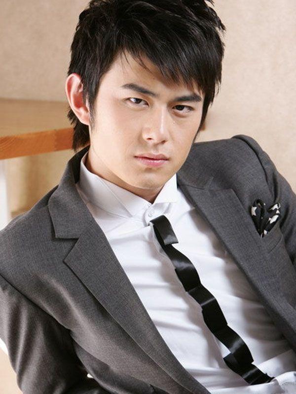  p>王睿,1986年7月19日出生于江苏省徐州市,中国内地影视男演员,流行