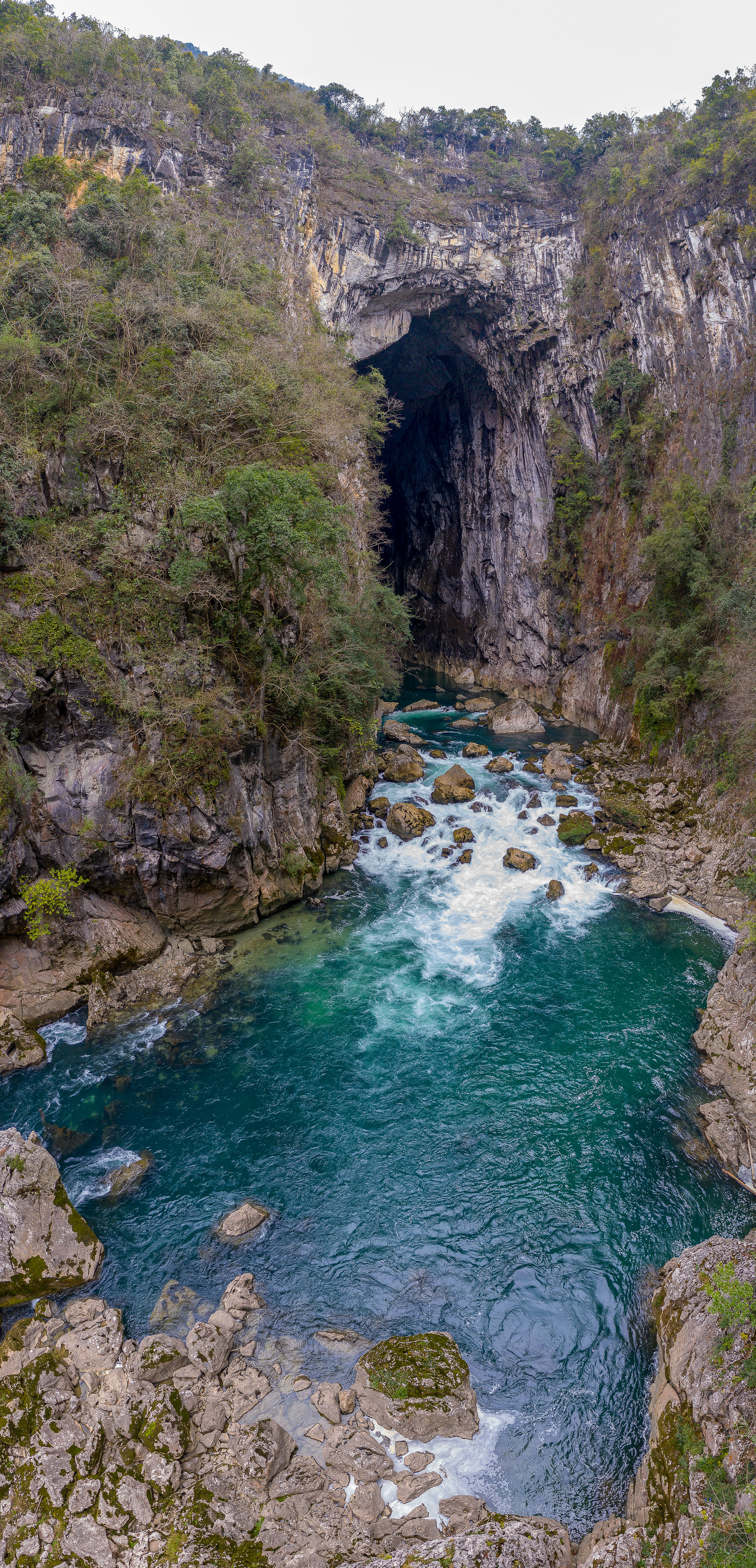 ="gnwzls35yy"> b>甲茶风景名胜区 /b>位于贵州省平塘县摆茹镇甲茶村