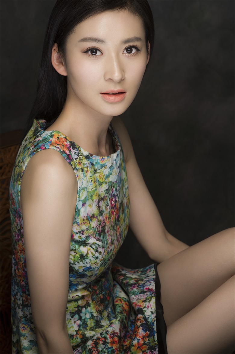 id="gnx8qs0nh8">杨亚,1987年7月17日出生于安徽省,中国内地女演员