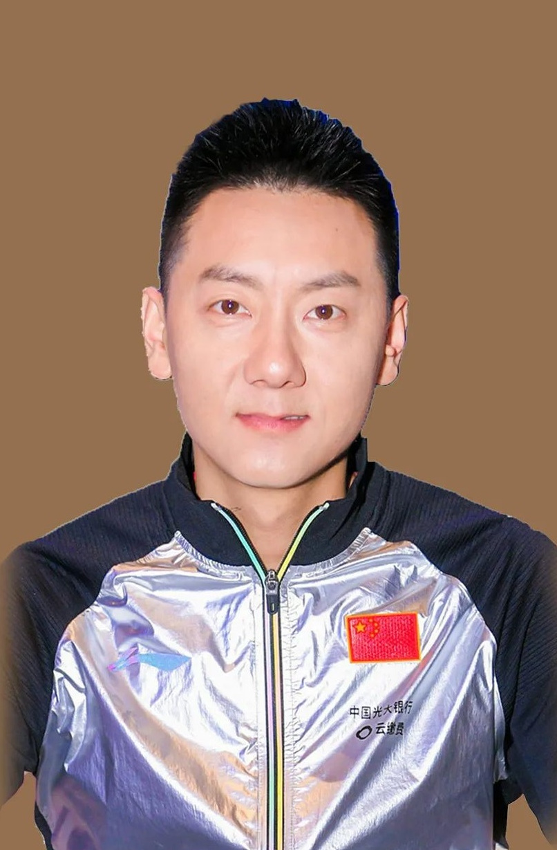  p data-id="ttlgujmezxno">陈金,原名陈鹏飞,1