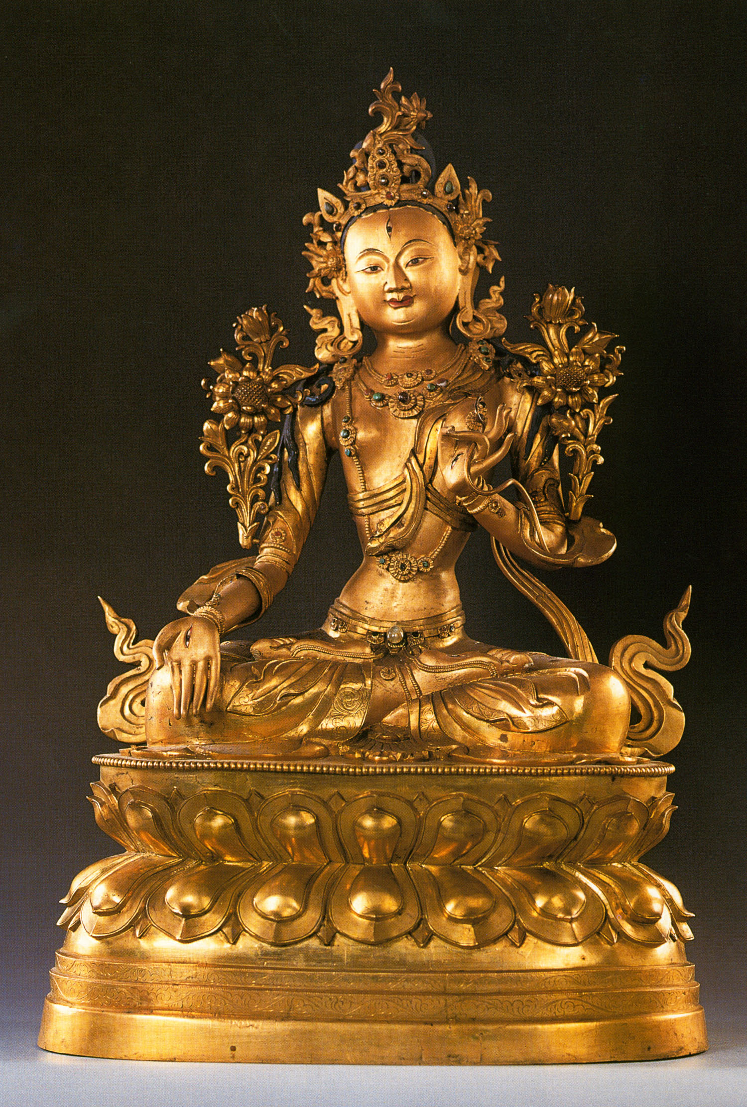  p>白度母(white tara),藏音译卓玛嘎尔姆,又称为增寿救度佛母,是 a