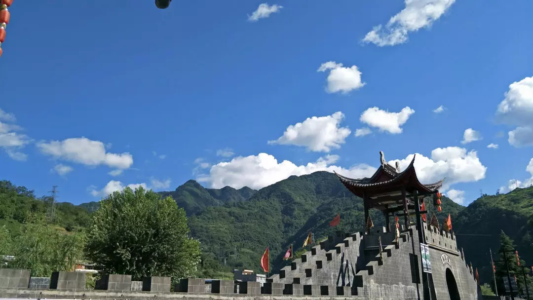  p>碧口古镇位于陇南市 a target="_blank" href="/item/文县/2998497