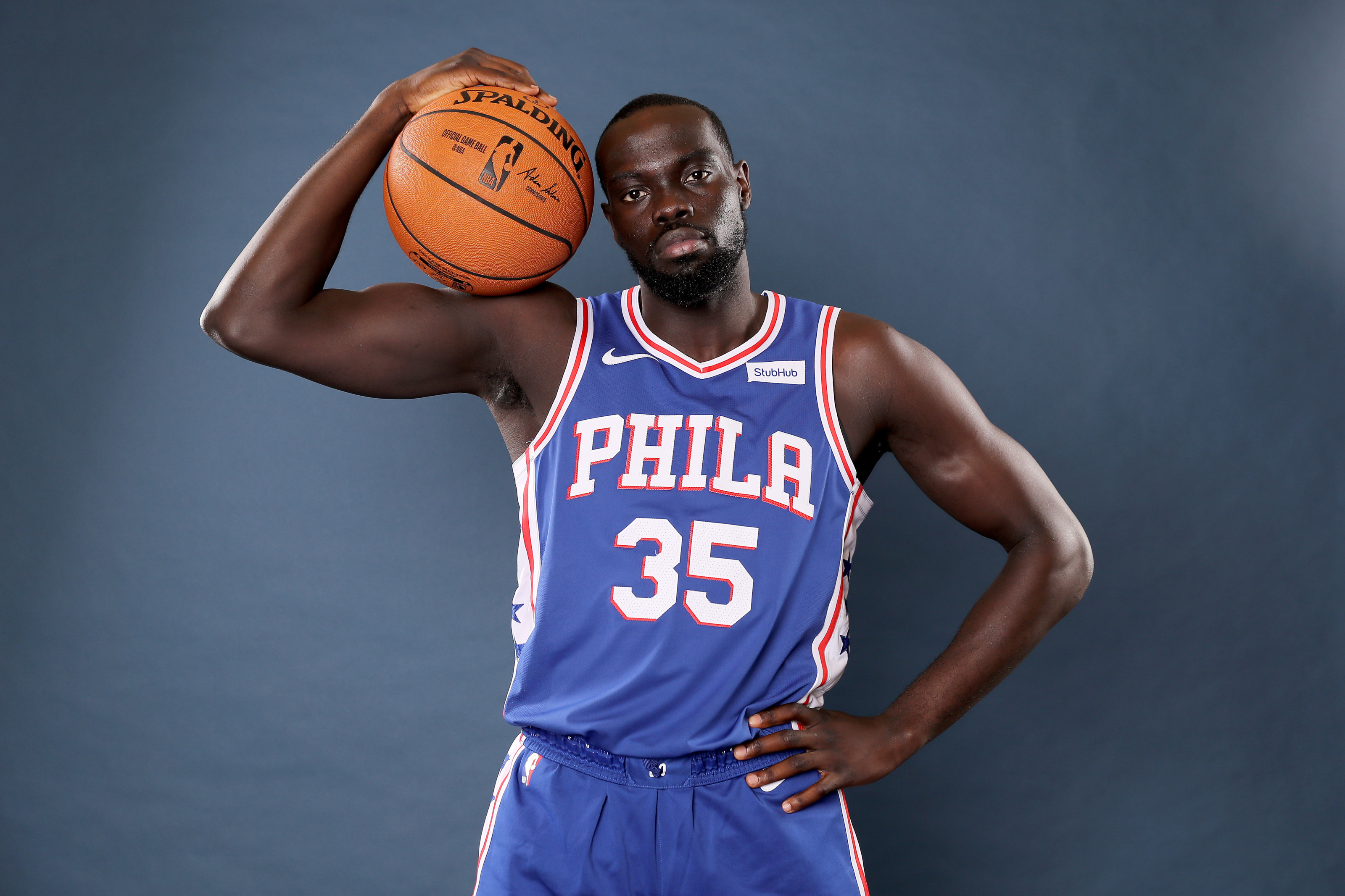  p>马里亚尔·沙约克(marial shayok),1995年7月26日出生于加拿大 a