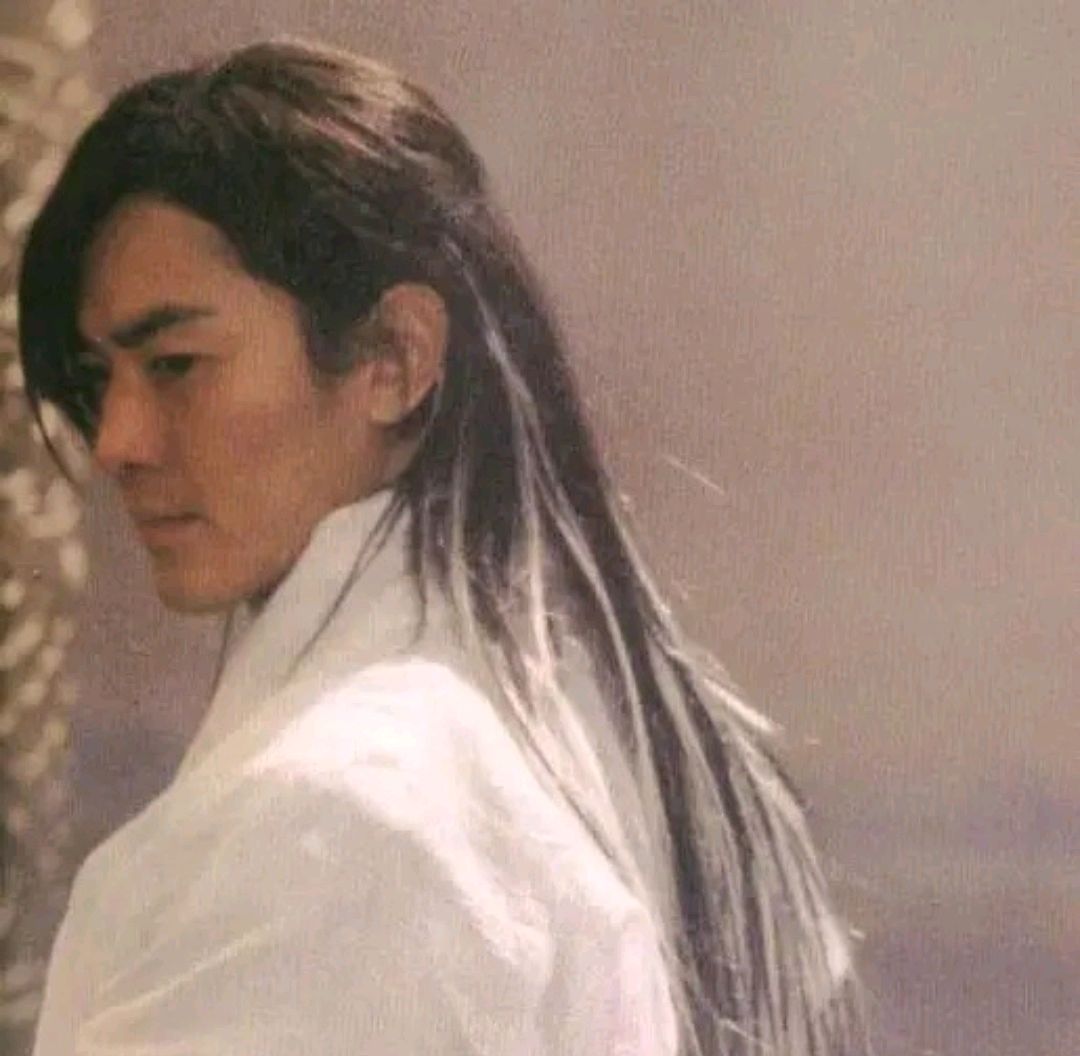 电影《古惑仔之人在江湖》：她们白天做梦都想要陈浩南一样的男人_百科TA说