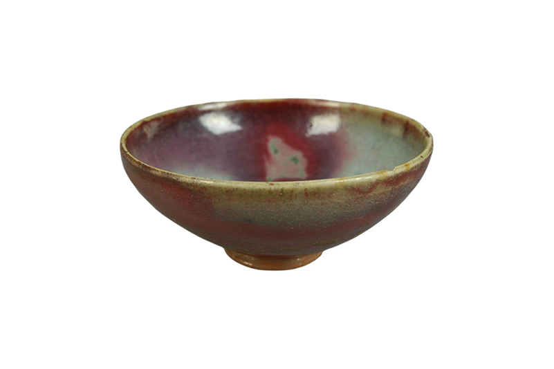 宋钧窑玫瑰紫窑变瓷碗