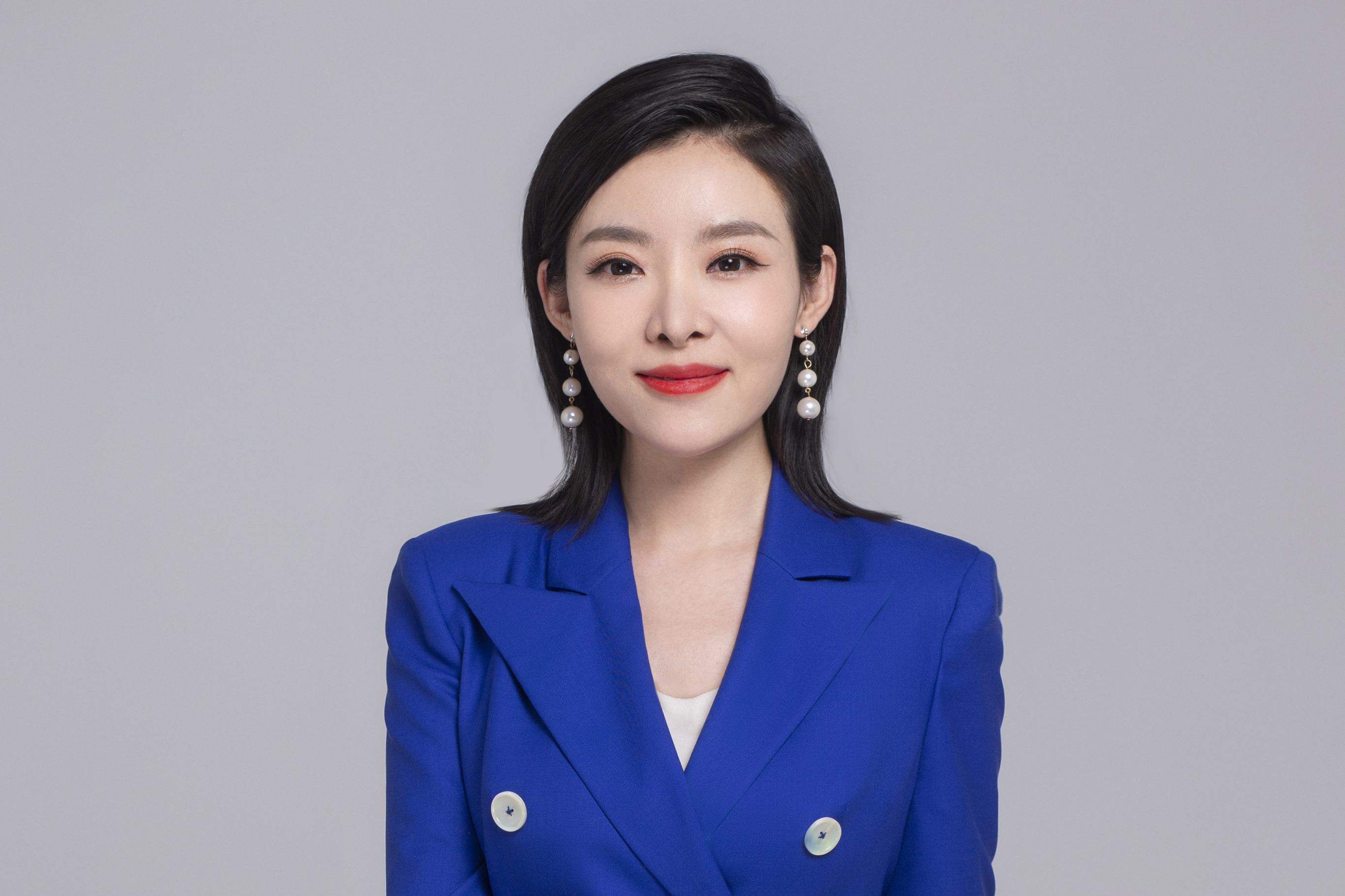  p data-id="gnwinki9wg">沈智婉(艺名新淼),1988年6月22日出生于河北