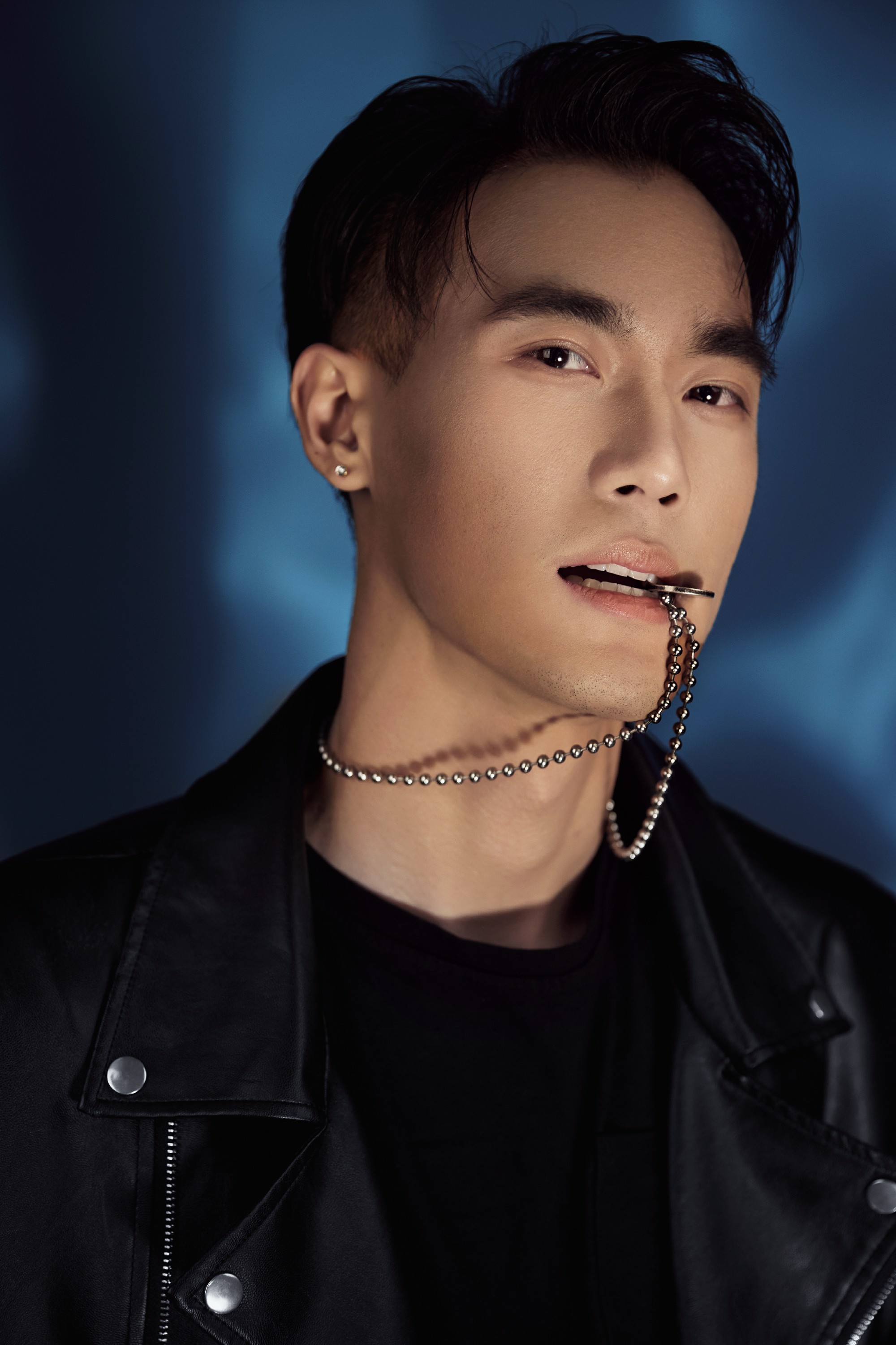  p>肖博,中国内地影视男演员; /p> p>2016年,参演个人首部网剧《 a