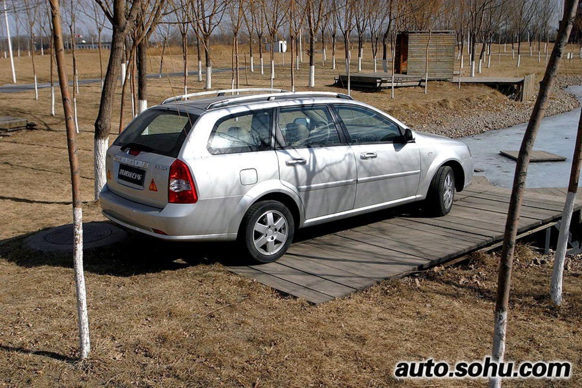 别克凯越旅行车