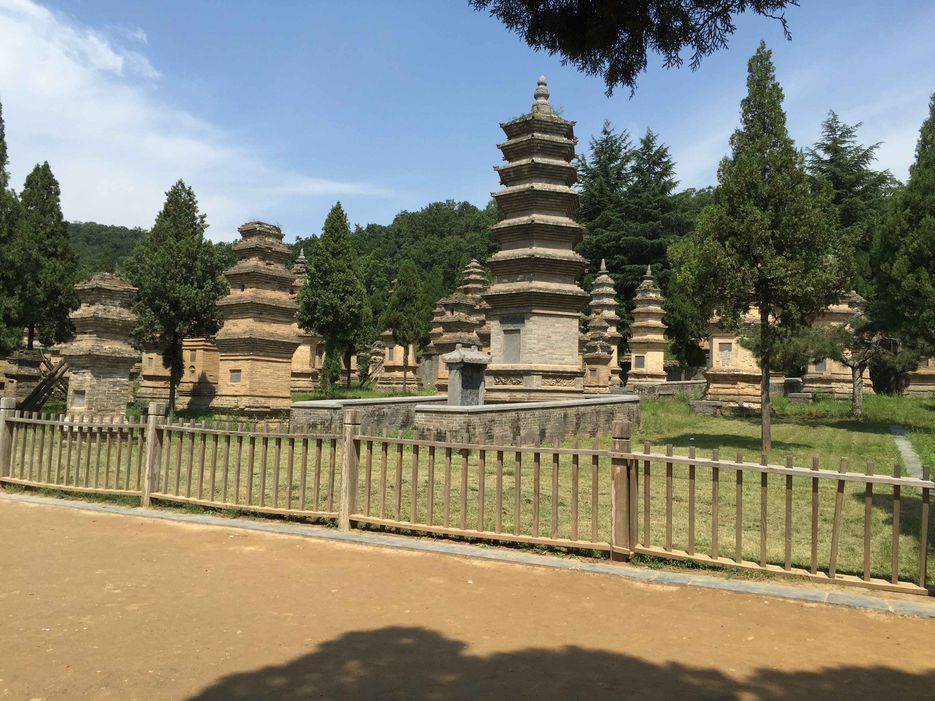 data-lemmaid="3112391">永济市 /a>中条山顶栖岩寺内,属唐朝至清朝